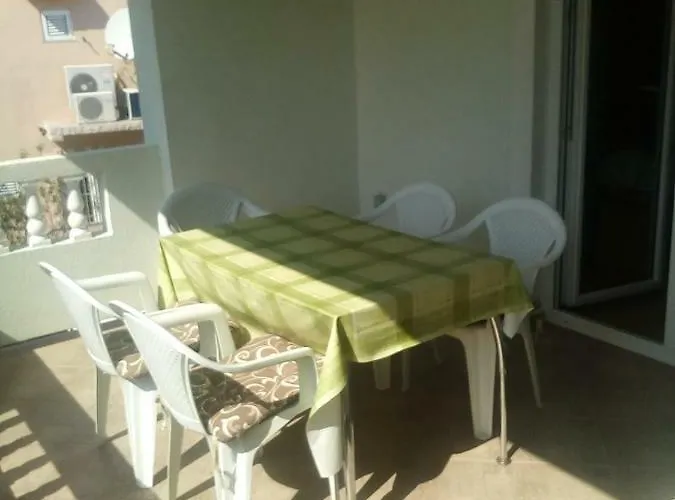 Ivana Apartment Lopar